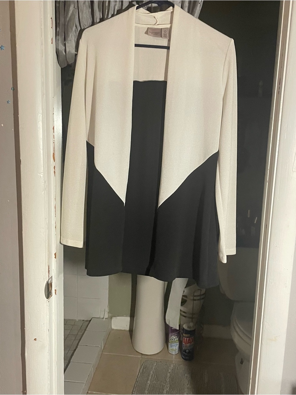 Two-Tone Open-Front Blazer Jacket - Cream & Black